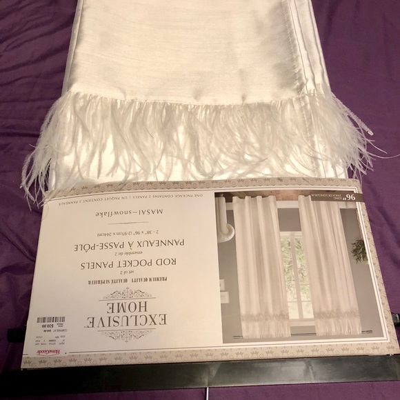 Brand new beautiful white curtains with feathers - Picture 2 of 2